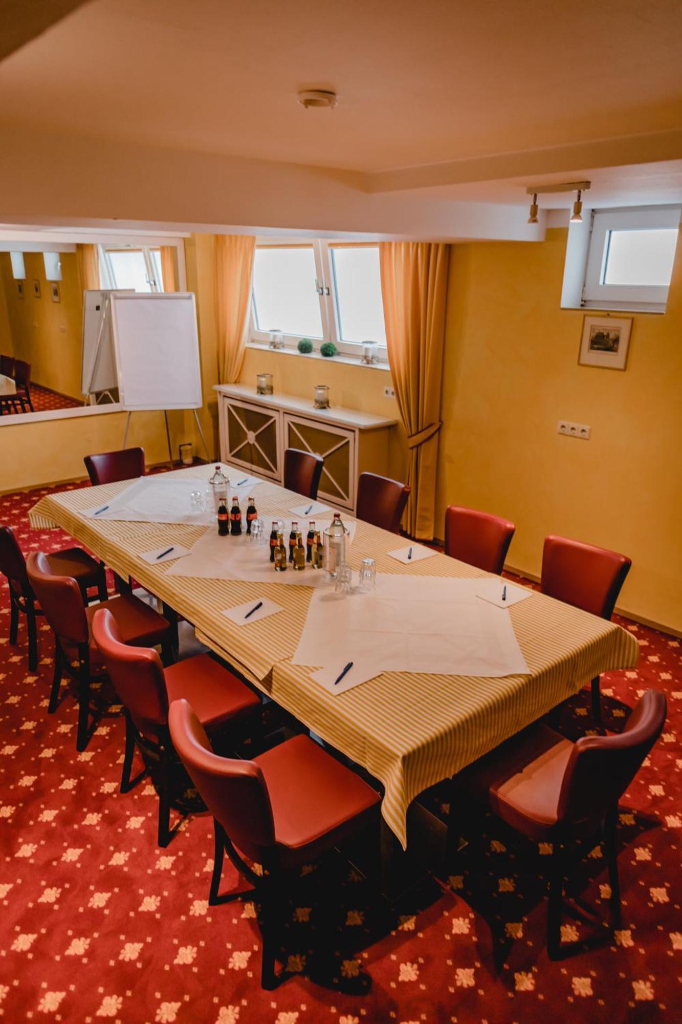 Hotel Stadtresidenz Hildesheim Ngoại thất bức ảnh