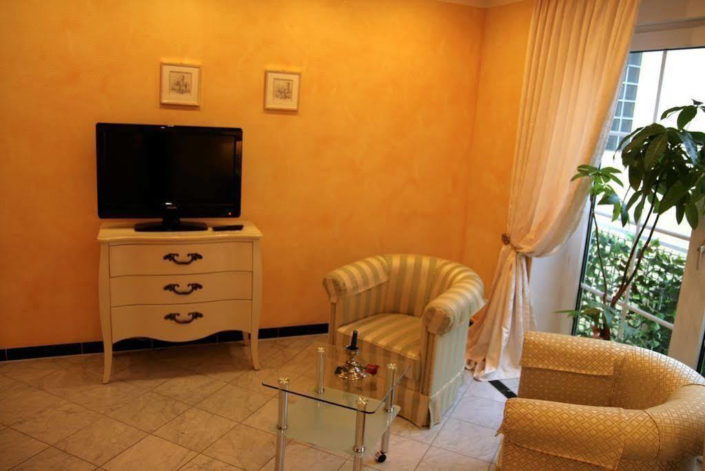 Hotel Stadtresidenz Hildesheim Ngoại thất bức ảnh